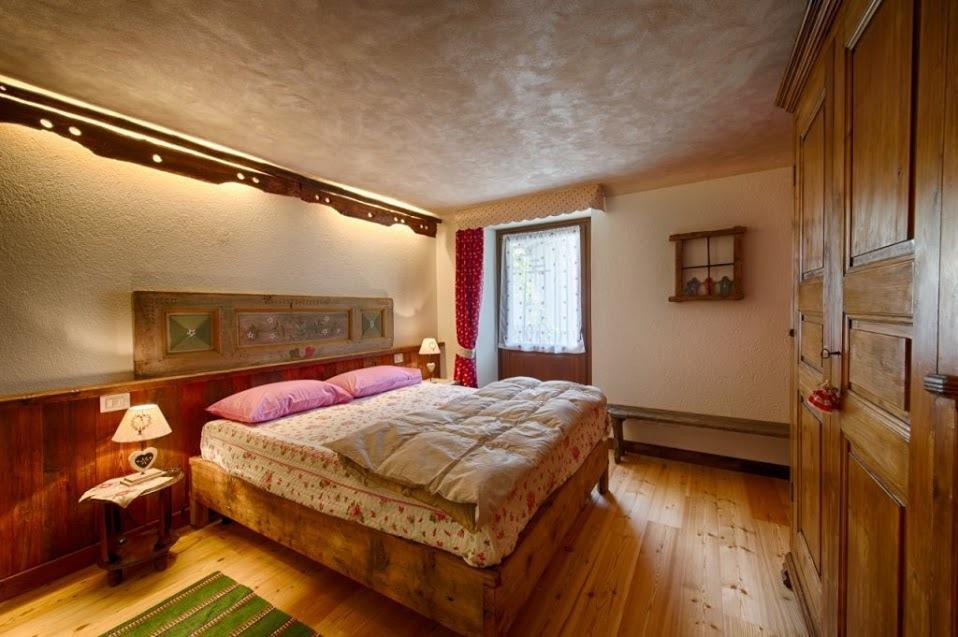 Ferienwohnung Le Bibelot Nus Zimmer foto