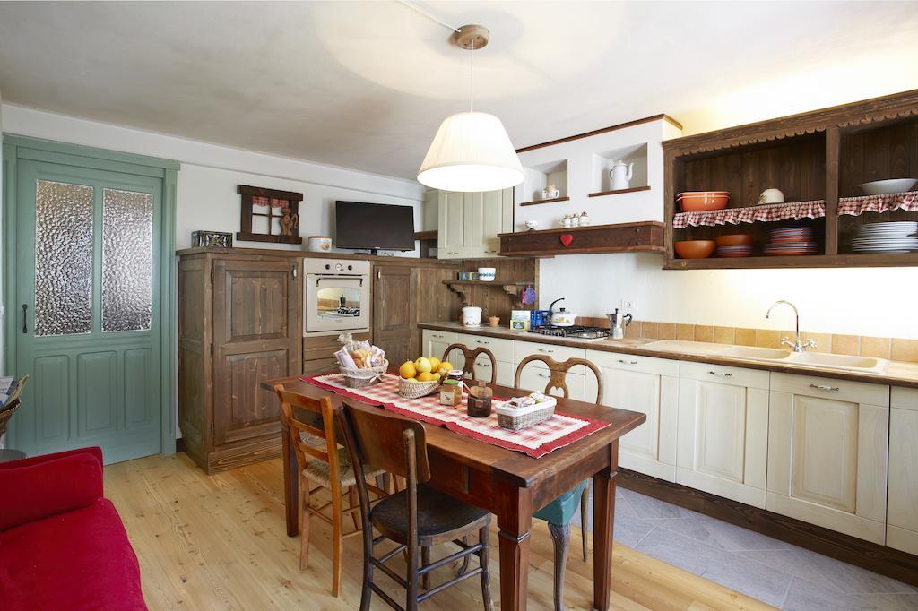 Ferienwohnung Le Bibelot Nus Zimmer foto