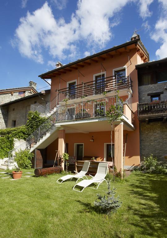 Ferienwohnung Le Bibelot Nus Exterior foto